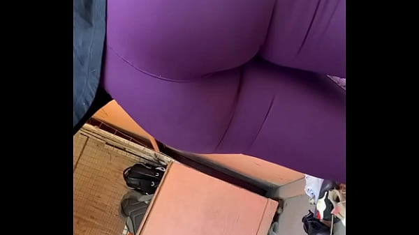 Leggings morados milf 2